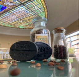 Sabonetes de Borra de Café Sabonetes de Borra de Café